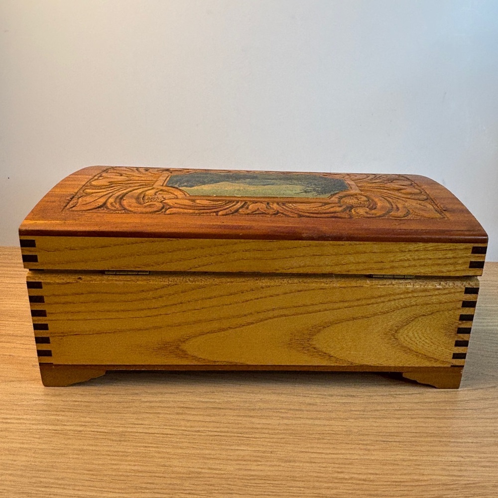 Vintage Hand-Carved Wooden Dovetail Box Scenic Inlay Mirror - Honey Brown - Picture 8 of 14